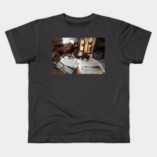 Vintage Photography Equipment Santa Monica Pier Kids T-Shirt